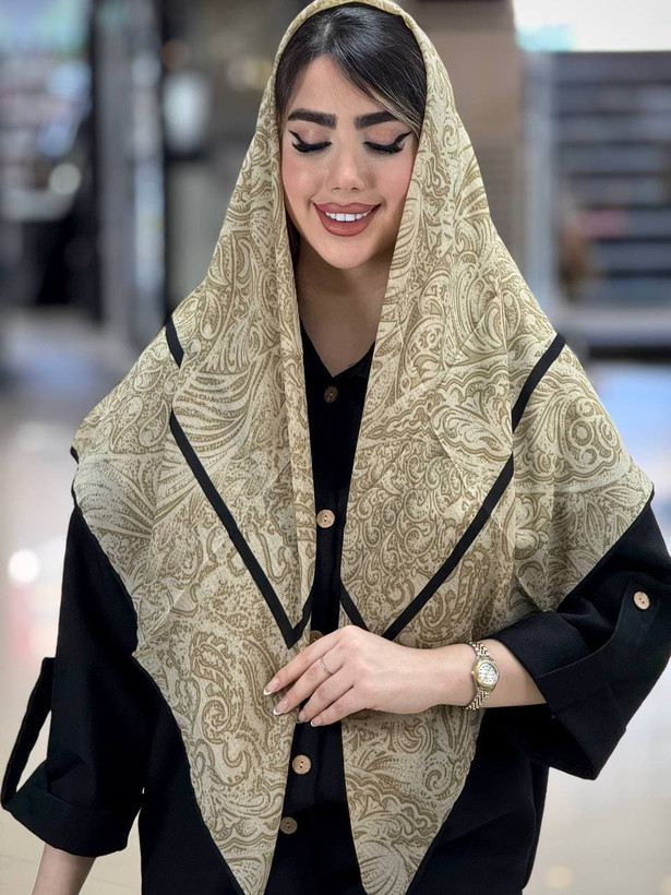 روسری نخ گازرا دوردست دوز - قواره ۱۲۵ - رنگ متنوع - مزون یونا