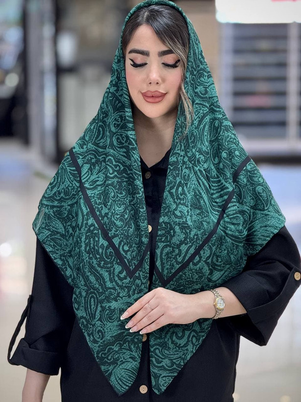 روسری نخ گازرا دوردست دوز - قواره ۱۲۵ - رنگ متنوع - مزون یونا